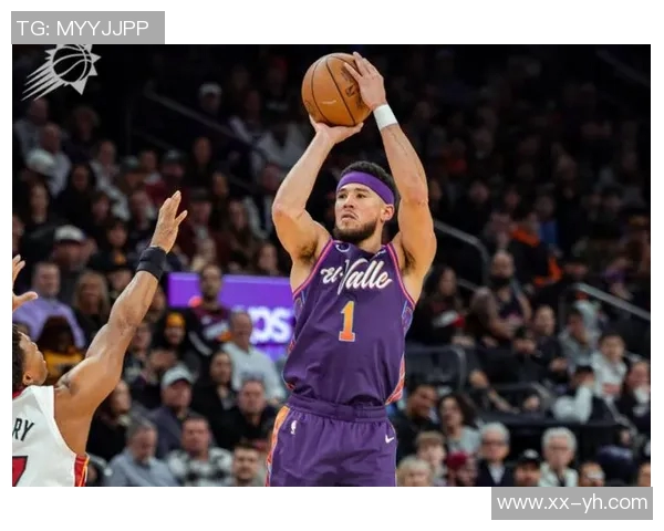 太阳主帅赞对手防守强大布克关键时刻频频得分展现实力